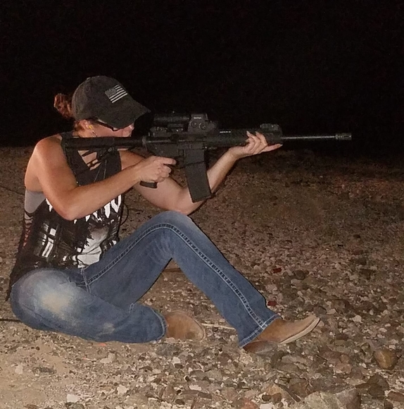 Meet your Posher, Cyn - Picture 1 of 1